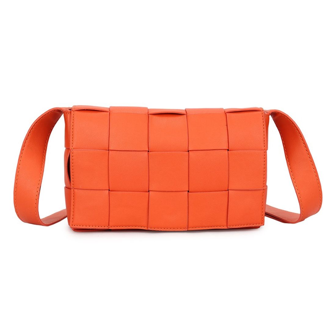 Craze London Crossbody Bag with zip closure